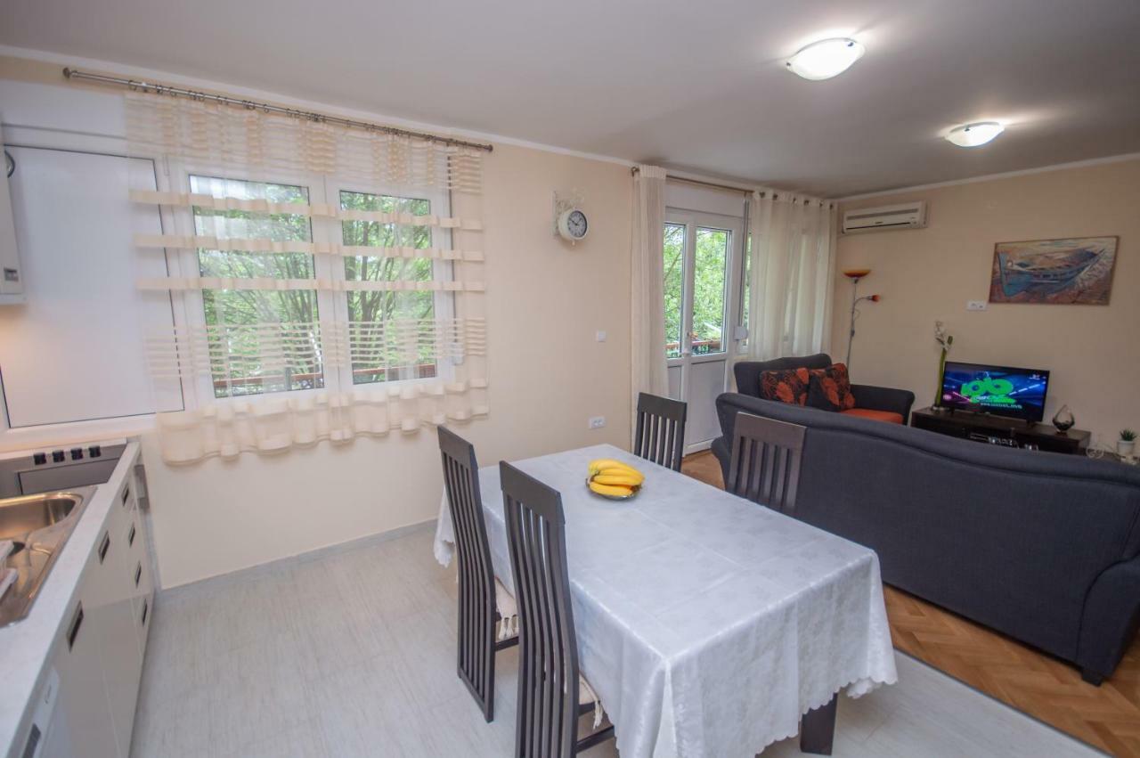 Apartment Nikolic Kotor Buitenkant foto